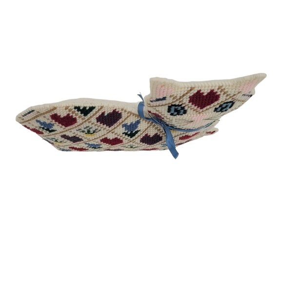 Handmade 3 D Kitty Cat Needlepoint Kitty With Hearts, Flowers On Plastic Canvas - Picture 5 of 11